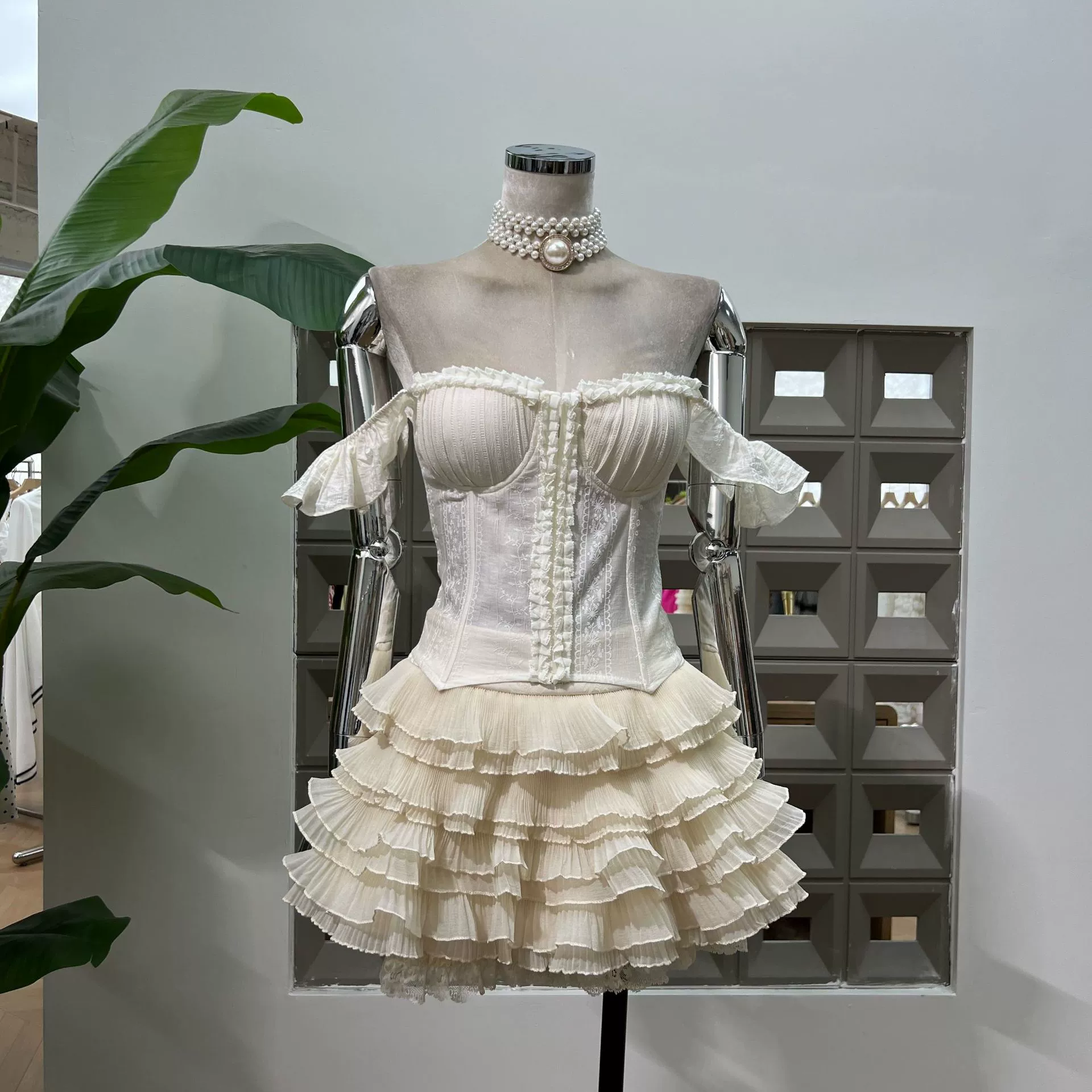 Amazon Girl, милый стиль, топ без рукавов «рыбья кость» + короткая юбка с жаккардовым рисунком, брюки, костюм молочно-абрикосового цвета, летний женский костюм