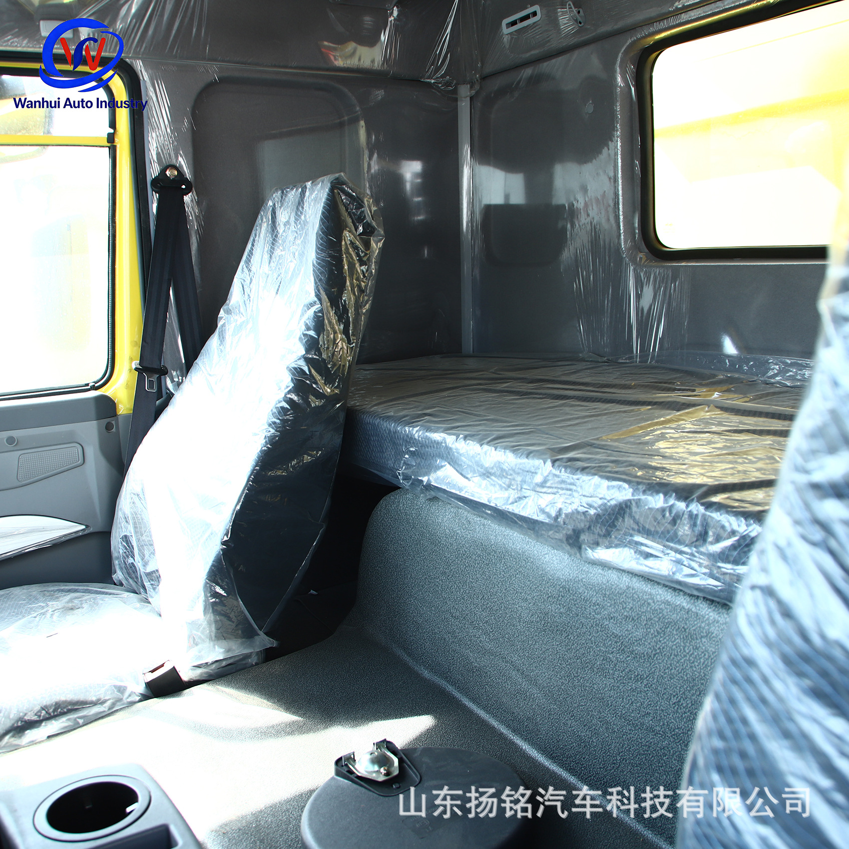 Sinotruk Howo Eight-Wheel Dump Truck for Engineering and Earth Transport, 371 Horsepower, Mining, Africa