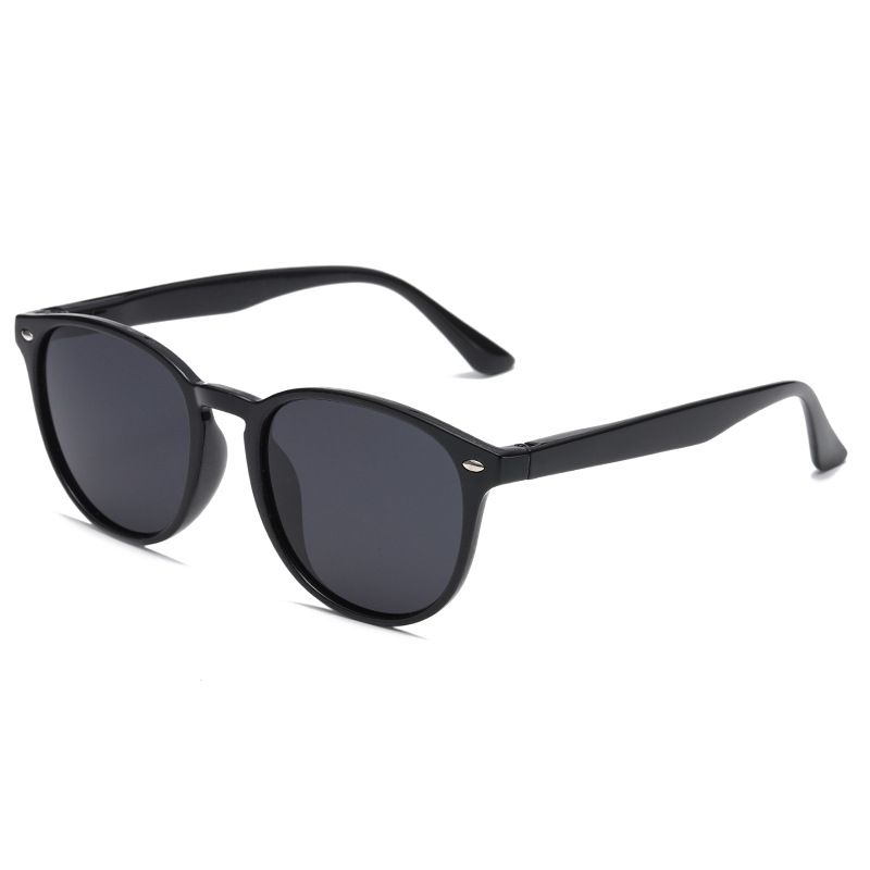 Retro Rivet-Embellished Sunglasses For Men - Glossy Black Gray Film Lens_voghion.com