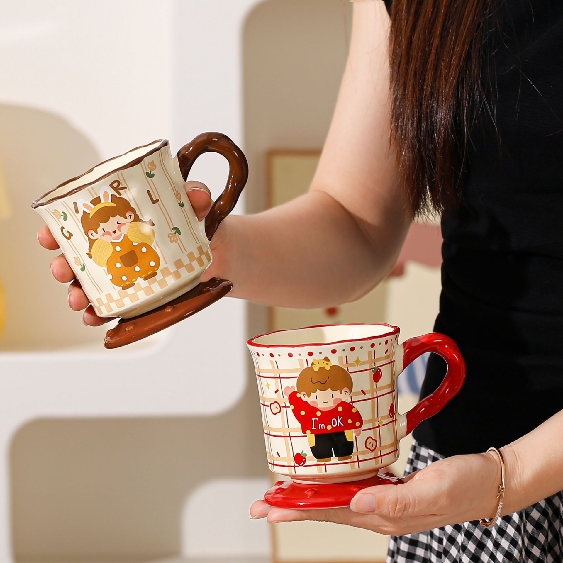 Personalidad creativa encantadora para niños y niñas copas de pie alto copas de pareja de copas de mano regalo de alto valor facial tazas de café de cerámica tazas de agua