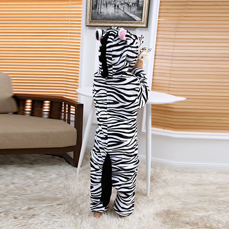 Lote directo de fábrica de coral de lana de los niños pijamas de una sola pieza de primavera y otoño de dibujos animados animal Niña bebé franela desgaste exterior de los niños