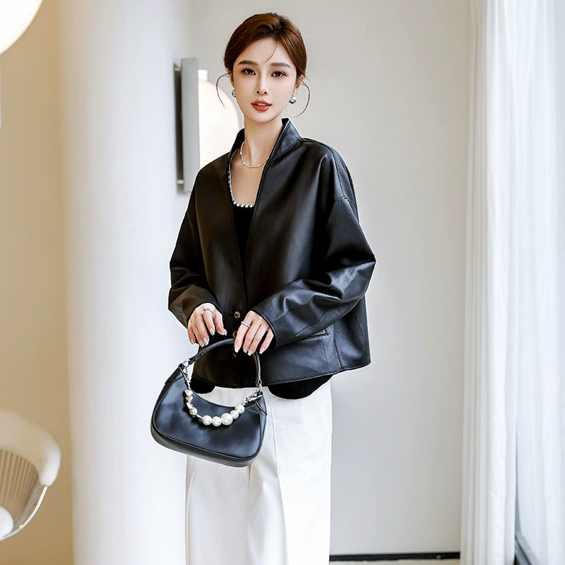 Spring short fashionable jacket, 2026 years, V-neckline, genuine leather, loose fit, Korean style