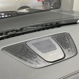 其他汽车内饰;车身及附件;车用水杯架