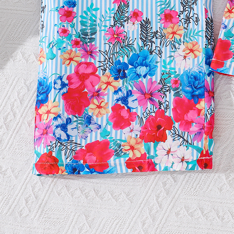 Mädchen Set Mit Gestreiftem Oberteil Und Floraler Hose_voghion.com