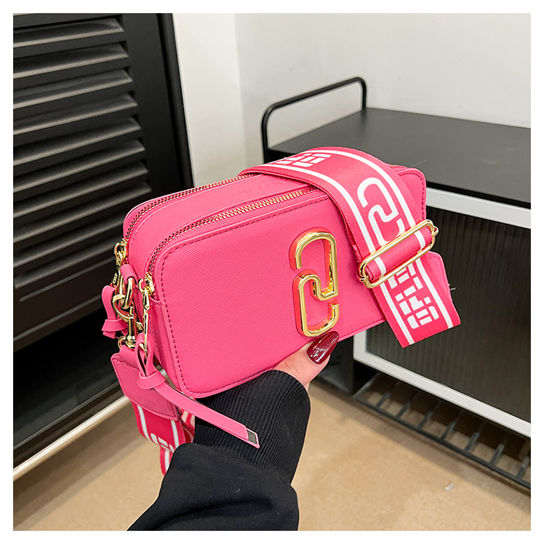 Comercio exterior transfronterizo 2025 nuevo bolso de cámara de moda simple y versátil europeo y americano, bolso de mensajero de diseño de nicho de tendencia