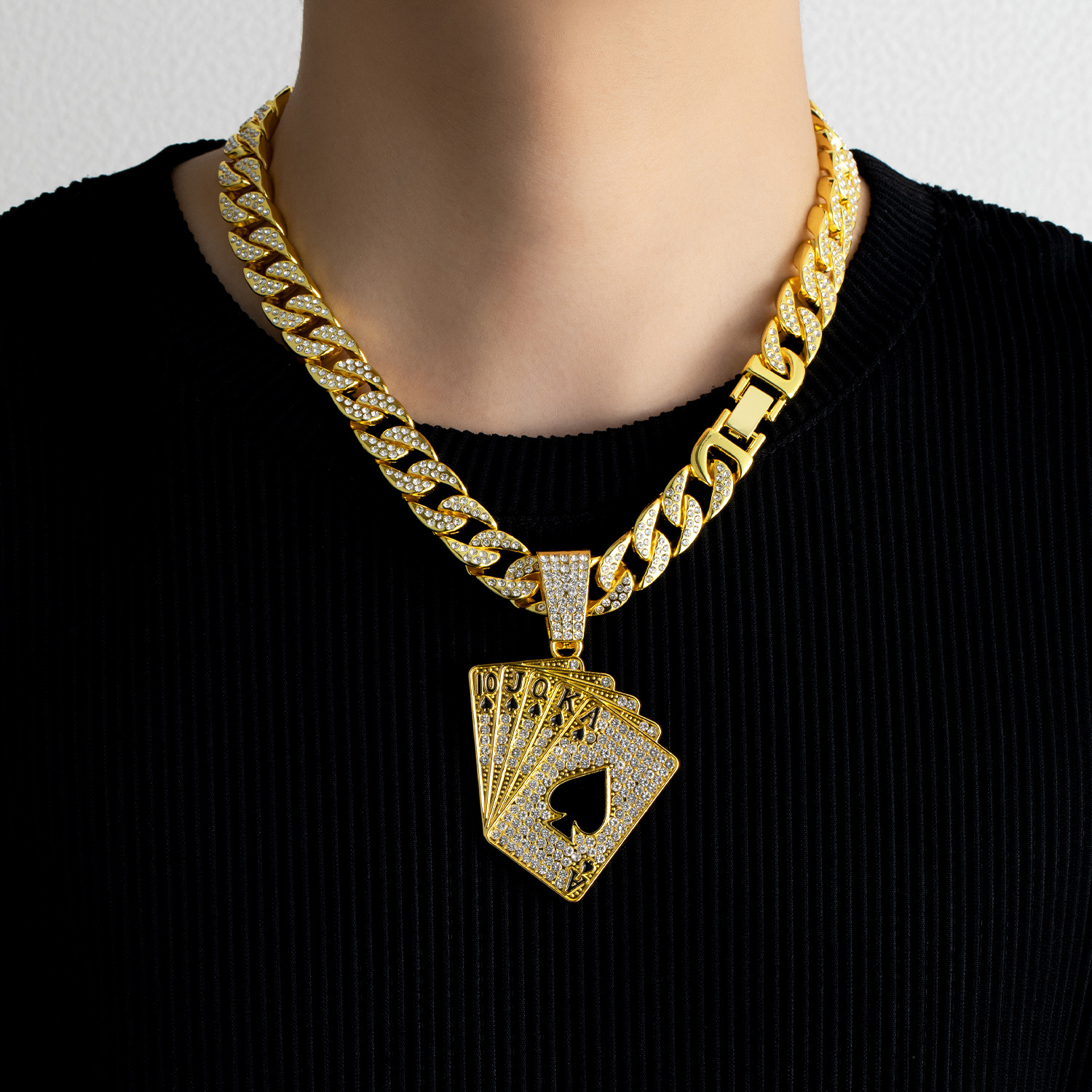 European And American Hip-hop Cuban Chain Full Diamond Playing Card Pendant Trendy Card Niche Men's Necklace_voghion.com
