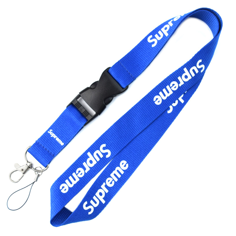 파란색 끈 흰색 로고