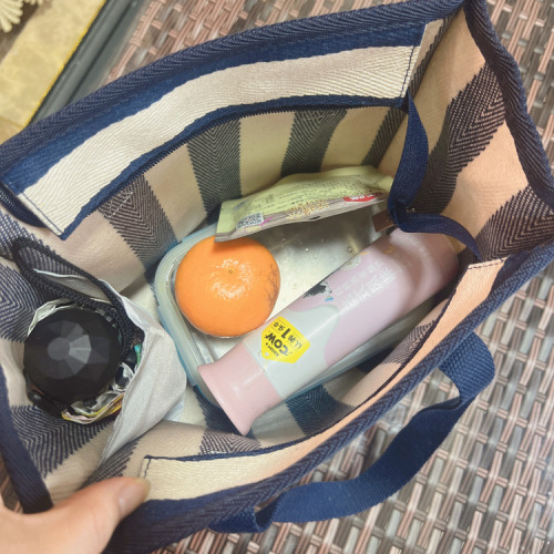 New Japanese and Korean style striped waterproof portable lunch box bag for students to carry at work lunch bag mommy bag tote bag for women