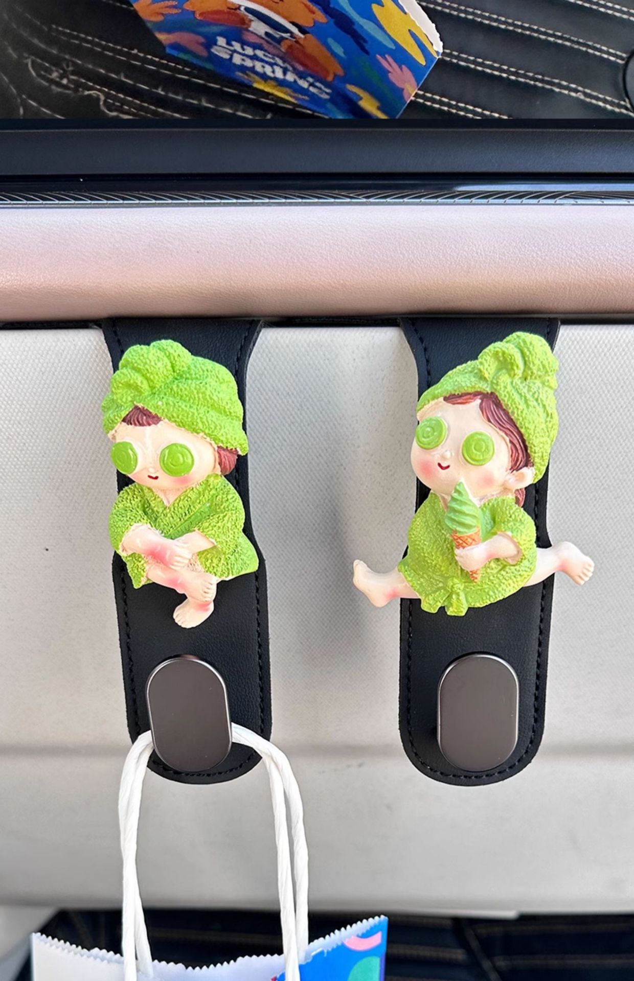 Car co-pilot glove box hook front multi-function storage artifact car small hook cartoon girl