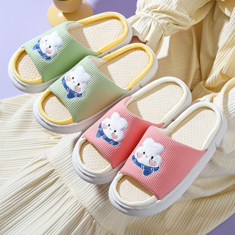 Zapatillas de lino de suela gruesa para mujer en el hogar antideslizante para el hogar linda sensación de mierda de fondo suave Four Seasons zapatillas de algodón y lino para el hogar