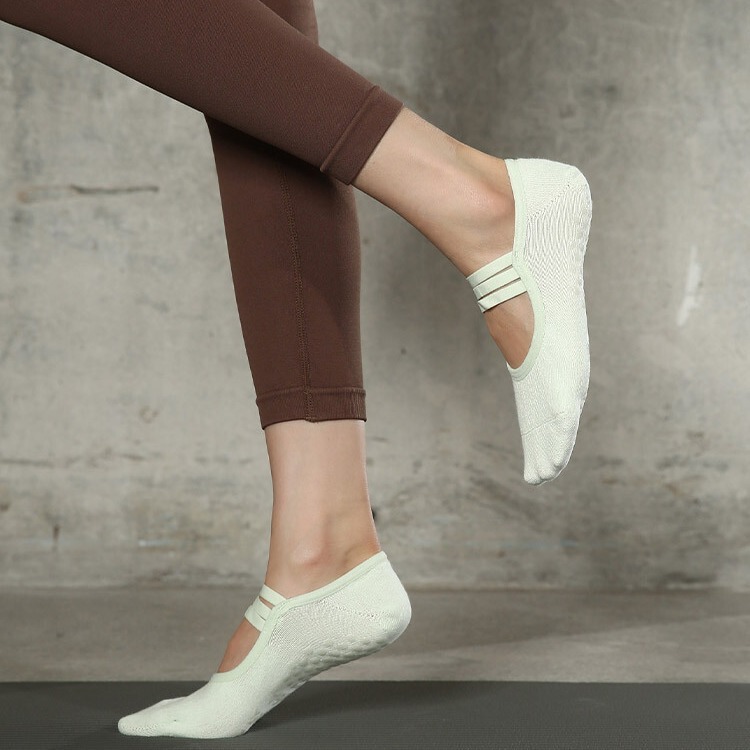 Small Fish Plus Yoga Socks Summer Thin Professional Non-slip Pilates for Beginners Indoor Special Floor Sports