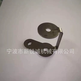 冲压加工;焊接加工;水箱