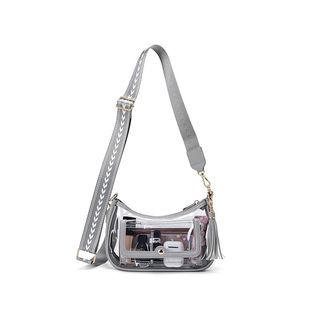 �͹�С��Ҹ�°���Ů2025�¿�n��С��ţ�ǰ�������б����R����