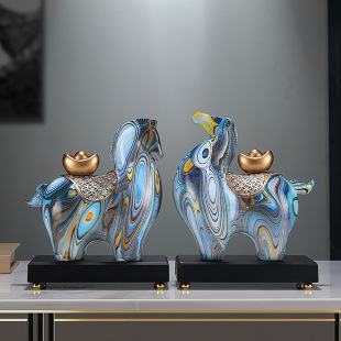 Personalized Colorful Ornaments to Make You Rich Immediately, Creative High-End Living Room Office Decoration Horse Ornaments, Housewarming and Opening Gifts