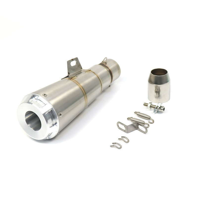 표준없는 구덩이가있는 실버 몸체