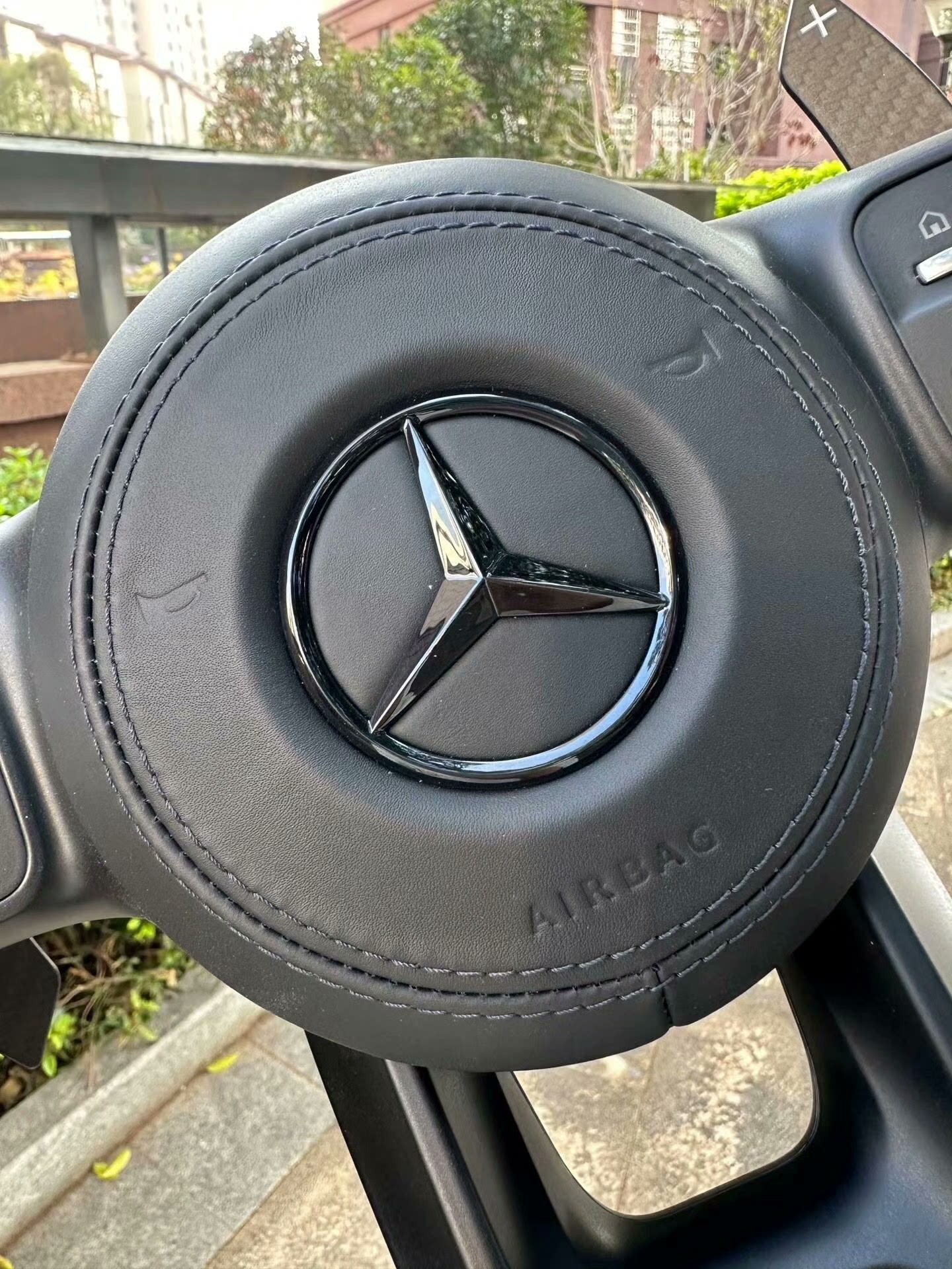 Used for Mercedes-Benz E-Class E200 E300 E320 E260 E350 E43 E63, matte finish steering wheel modification