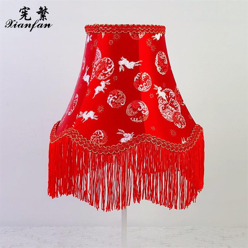 De estilo europeo retro rojo tela de encaje colgante cuentas hechas a mano corte lampshade boda decoración festiva linterna Shell