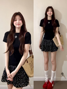 波點碎花短裙女夏季2025新款防走光高腰顯瘦半身裙黑色蓬蓬蛋糕裙