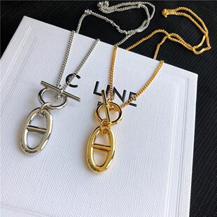 Cross-border pig nose cross-border wholesale light luxury stainless steel earrings necklace set color-preserving vacuum plating set wholesale