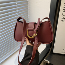 ����R���С����2025�¿ɫ�|�Еr�����eб��Ҹ�°����μ�Ů��