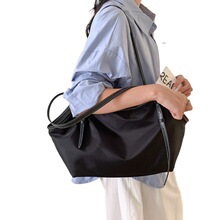 �ﶬ��ɫ�����¿�Ůʿ�μ������ͨ�ڴ�����e�ٴ���������ذ�Ů