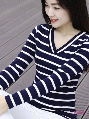 2025 spring new large-size all-matching bottoming shirt, women's T-shirt, loose Korean striped collar, women's dress