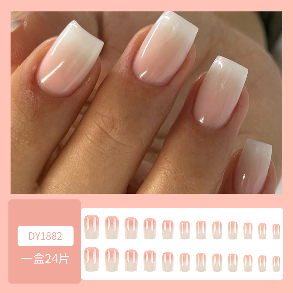24 piezas de parche de uñas terminadas, venta en caliente transfronteriza, color blanco, color blanco, desgaste de uñas simple, elegante y suave. image 3
