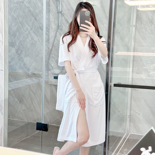 White towel for men and women, with short sleeve