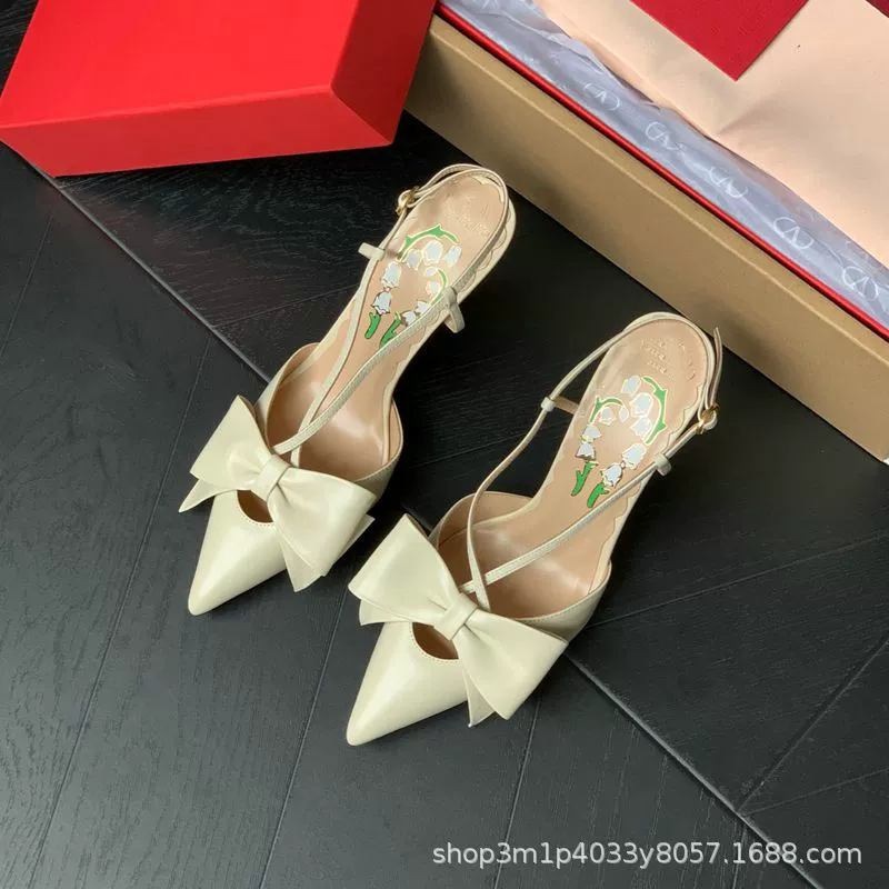 Summer sandals with bow, genuine leather