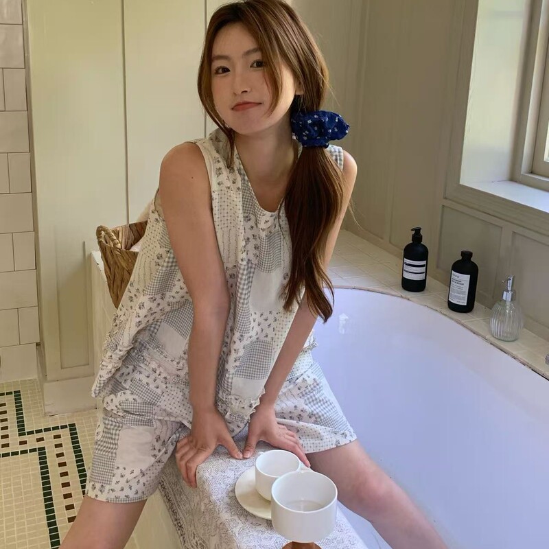 26 Summer Style Cotton and Linen Sleeveless Shorts Home Wear for Women, Korean Style Breathable Home Wear, Loose Pajama Set That Can Be Worn Outside 26 Summer Style Cotton and Linen Sleeveless Shorts Home Wear for Women, Korean Style Breathable Home Wear, Loose Pajama Set That Can Be Worn Outside