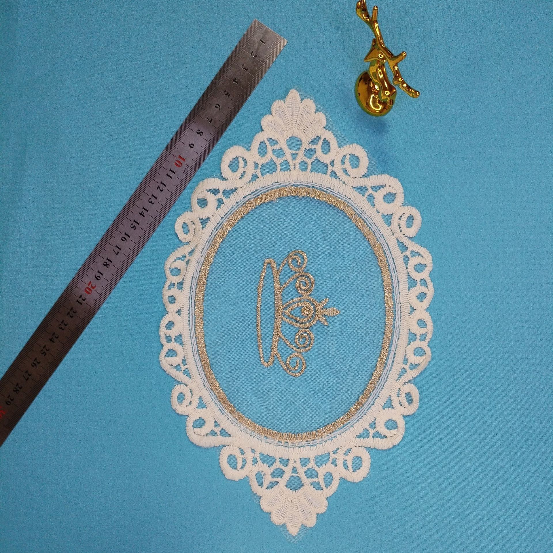 皇冠绣花牛奶丝 金丝刺绣网纱 沙发垫贴片桌布床头柜 DIY辅料