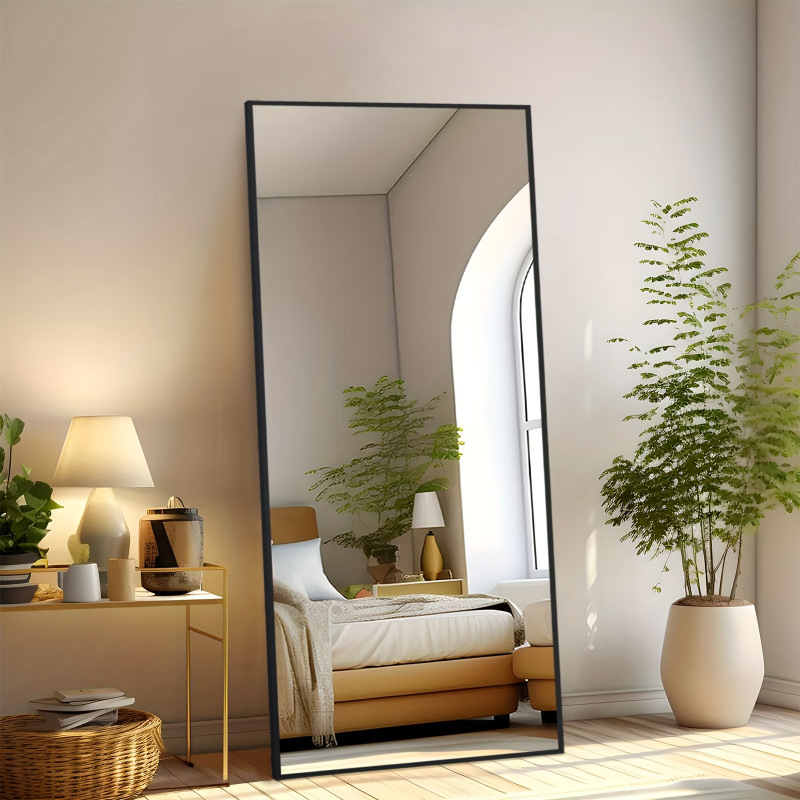 Black-Rect Mirror