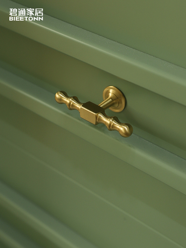 Wholesale BTME American brass handle small French light luxury cabinet door handle retro wardrobe cabinet gold drawer pull