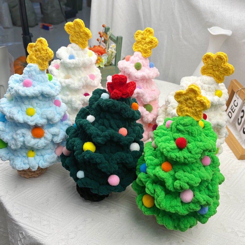 Knitted Christmas Tree Crochet Finished Product Gift, Christmas Yarn Ornament for Girlfriend, Handmade Tree-Shaped Christmas Decoration