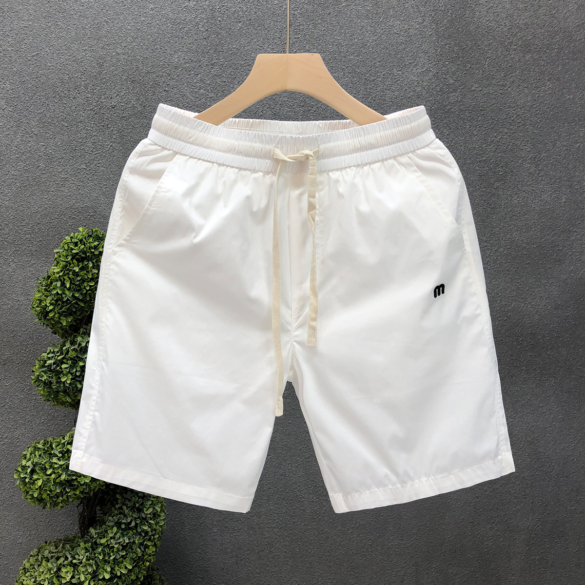 Vêtements d'extérieur blancs brodés simples, pantalons de plage fins pour hommes, amples, grands shorts décontractés pour la maison_voghion.com