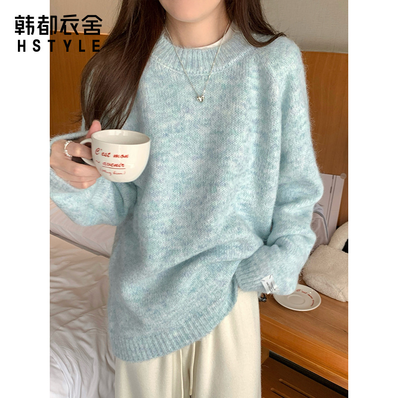 韩都衣舍温柔蓝色圆领毛衣女秋冬2024新款宽松软糯套头针织衫内搭