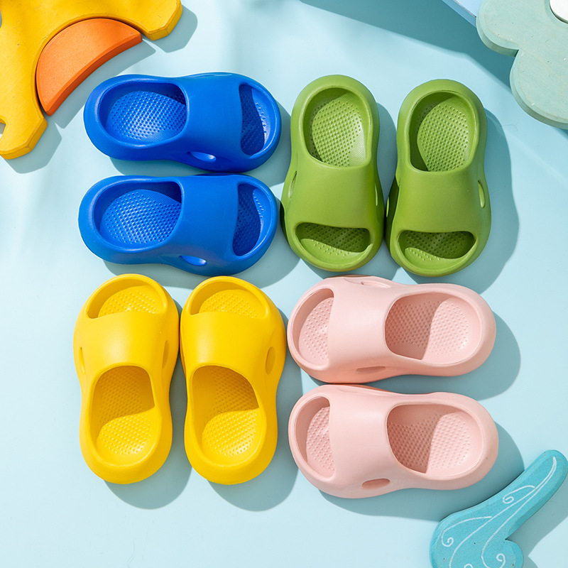 Children's slippers summer boys and girls indoor home Bath bathroom non-slip soft bottom children's slippers for outdoor wear