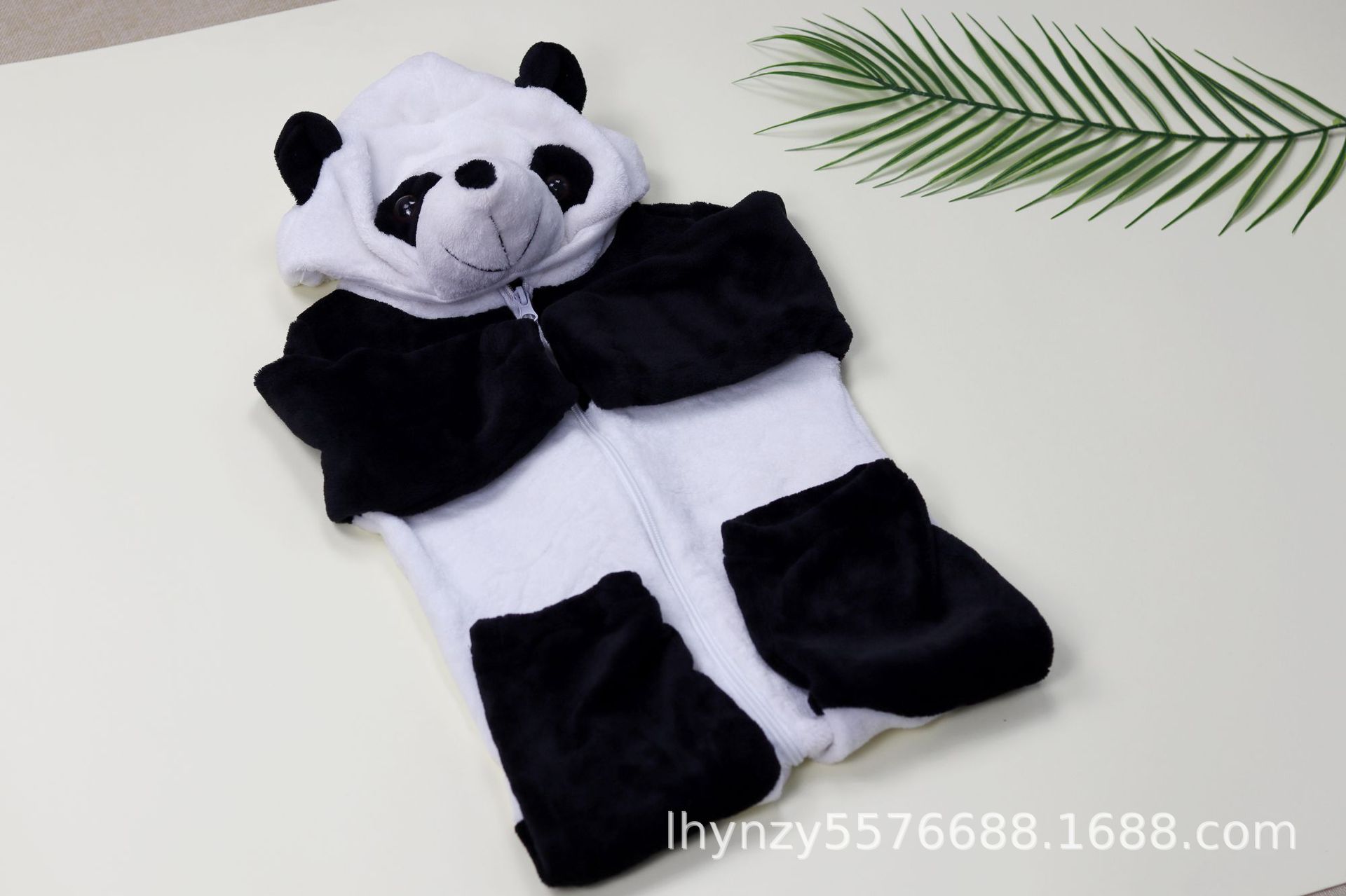 熊猫哈衣