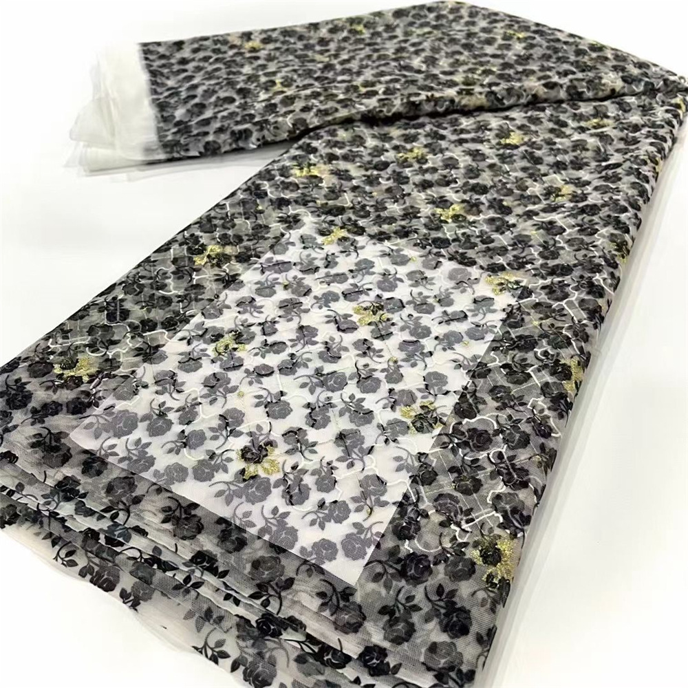 上新网布绣花金线印花布料亮片花服装面料 Embroidered gold wire