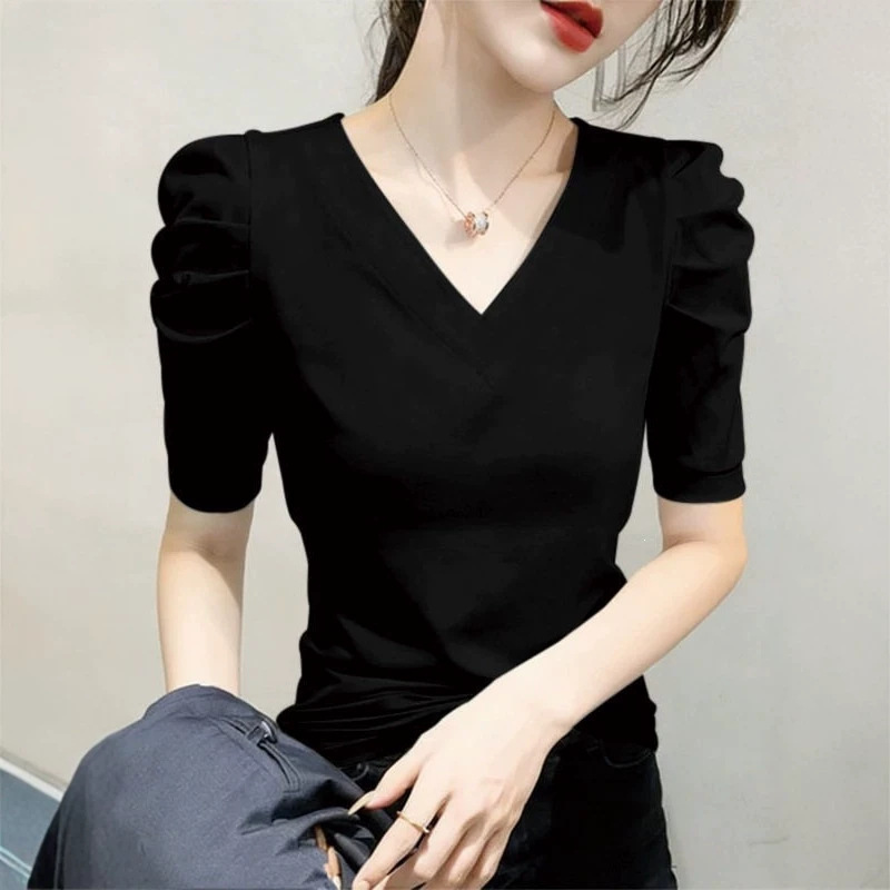 Black Plus-Size V-Neck Short-Sleeve T-Shirt for Women, Summer New Style, Elegant and Versatile French Puff-Sleeve Trendy Top Black Plus-Size V-Neck Short-Sleeve T-Shirt for Women, Summer New Style, Elegant and Versatile French Puff-Sleeve Trendy Top