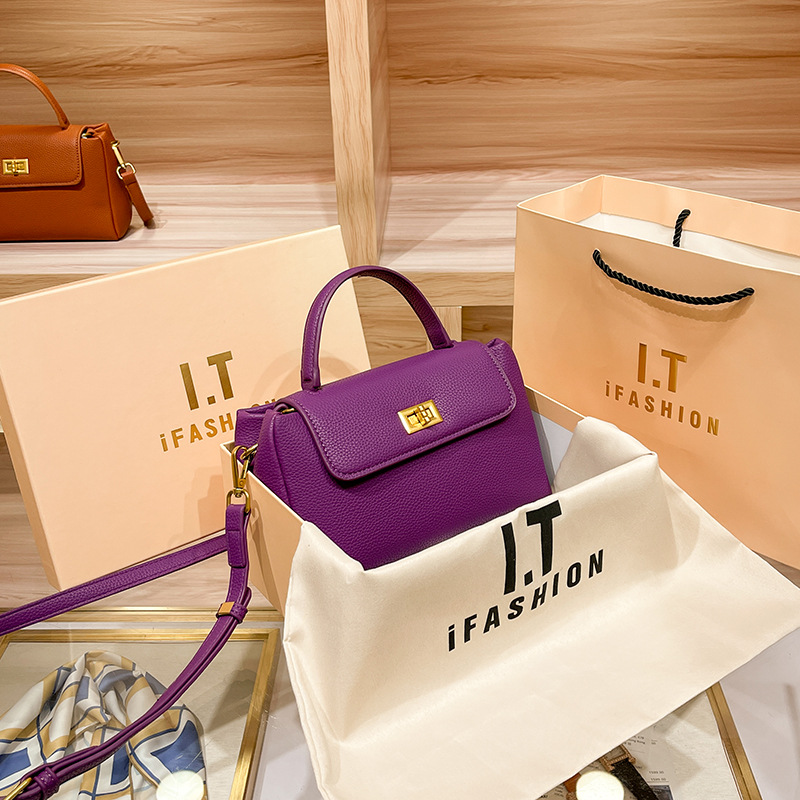 Versatile Women's Shoulder Handbag With Texture Fashion Design_voghion.com