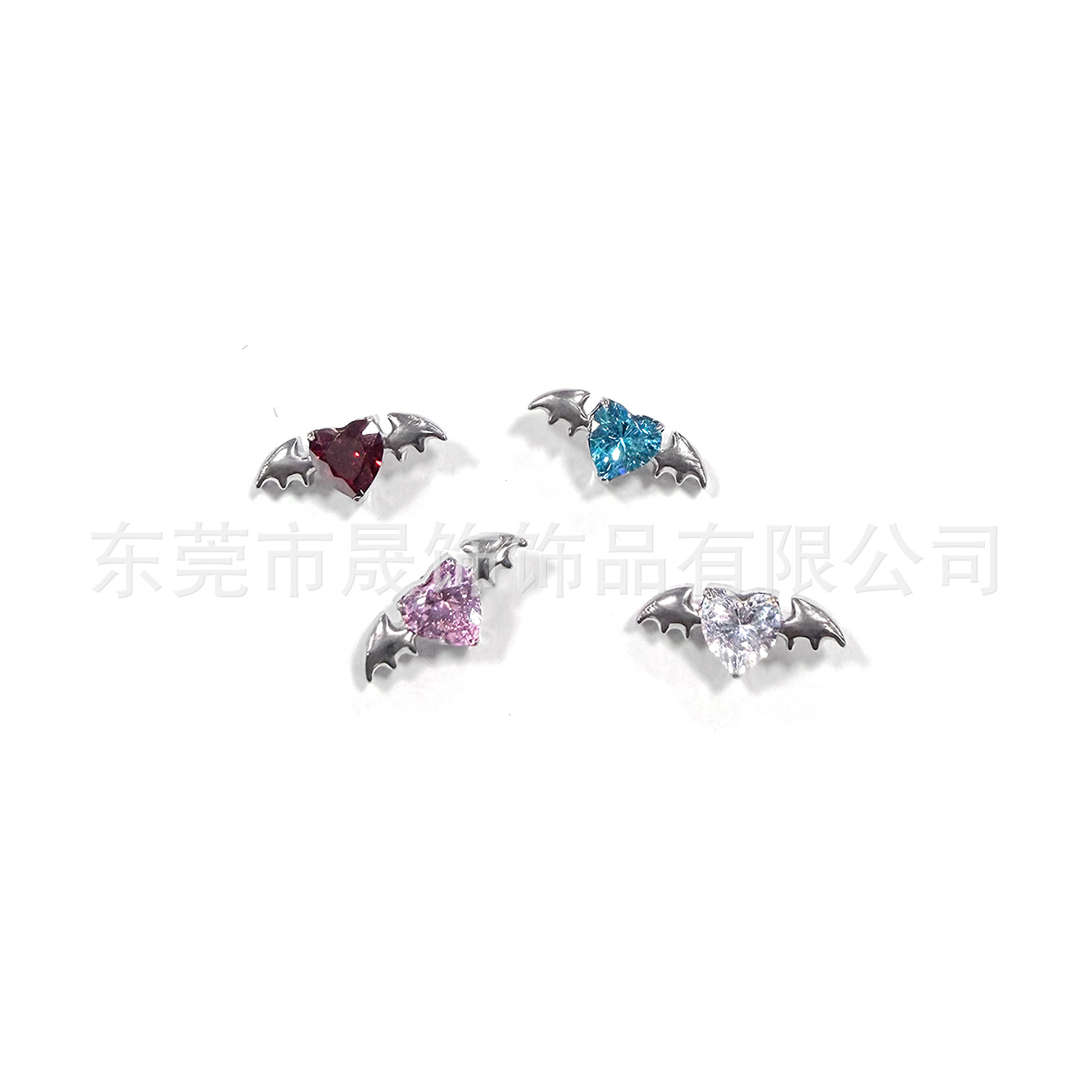 F136 Titanium Alloy 蝙蝠翅膀 Studded Heart Cubic Zirconia Ear Stud G23 Titanium Internal Thread 人体 Piercing Jewelry