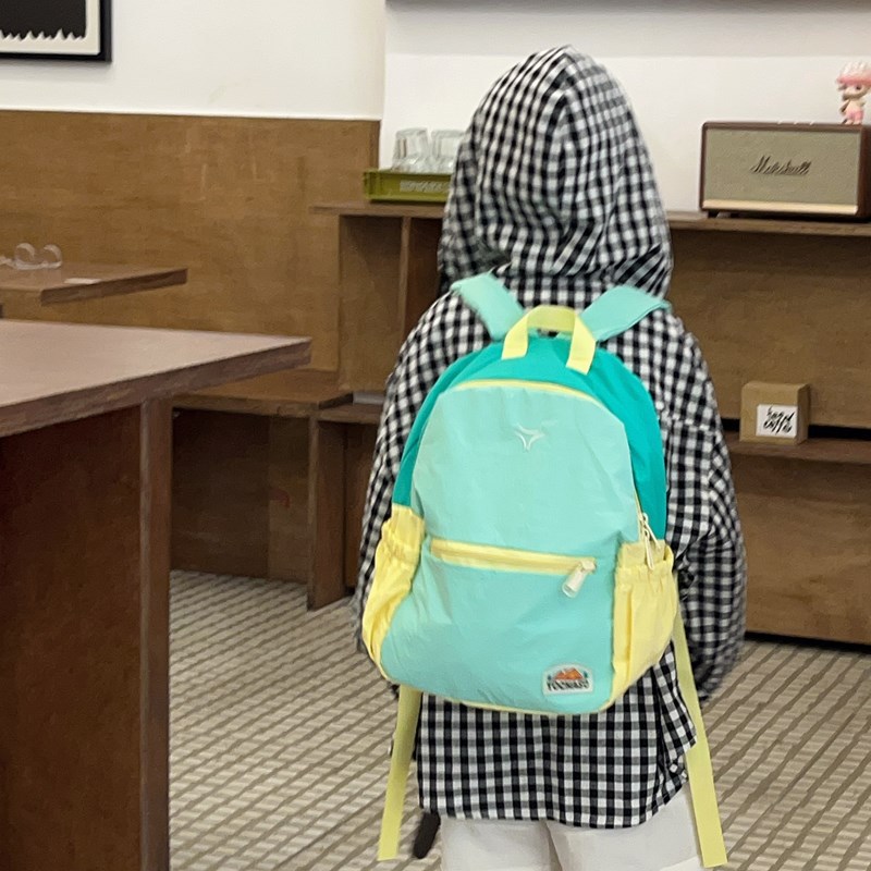 Mochila de gran capacidad para niños y niñas, moda, color contrastante, mochila escolar para estudiantes de jardín de infantes, 2025 nueva mochila infantil