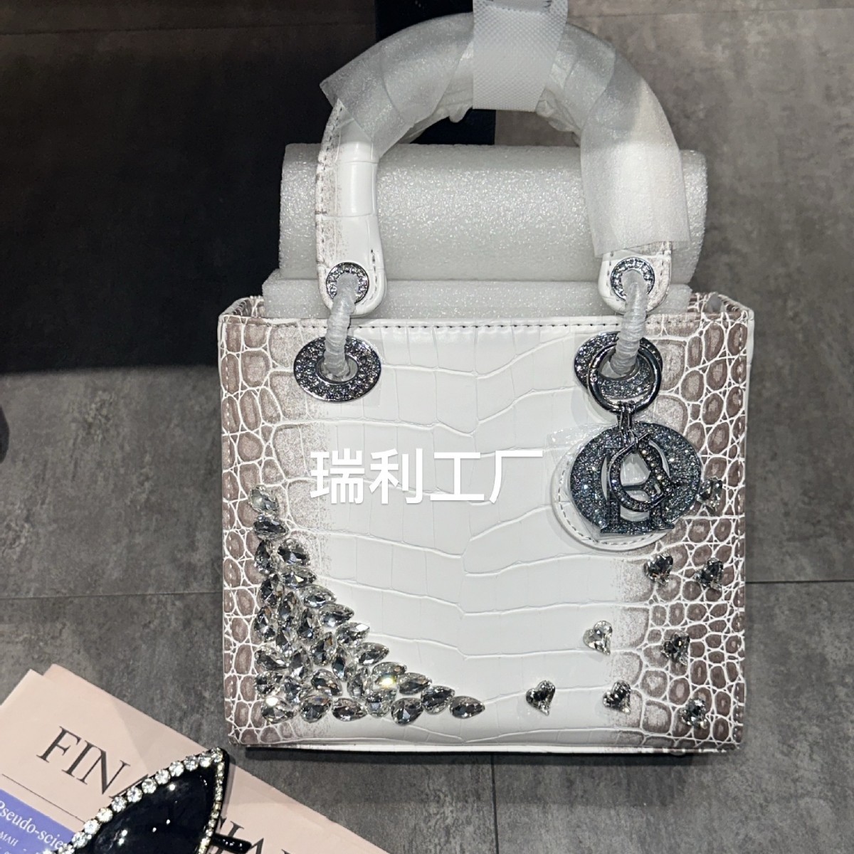 Premium Quality - Ultra-Soft Fabric Cross-Border Women's Bag New Style Princess Diana Bag with Diamond Pendant Handbag High-End Feel