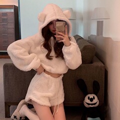 冬のぬいぐるみの女性の潮は復古的で、短い腰のベアーの帽子の上着の2024春のスーツの女性を厚くします。