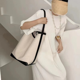 ����ˮͰ��Ů���ذ�㼑��LҸ�°��������r�Іμ��ͨ�ڰ����e�ٴ�