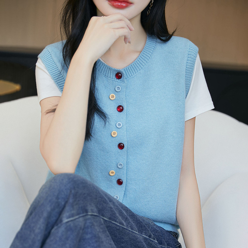2025春秋新款高级感彩扣无袖叠穿马甲开衫女百搭圆领洋气针织坎肩|undefined