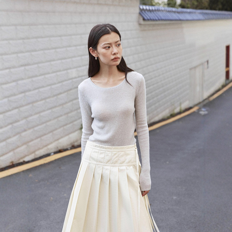 Love and Nancy Minimalist Autumn Round Neck Solid Color Soft Versatile Artistic Wool Knit Base Layer 02674