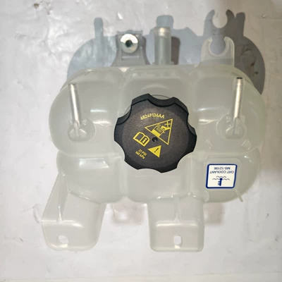 Engine Coolant Reservoir Bottle for the New Dajielong Model 68217323Aa