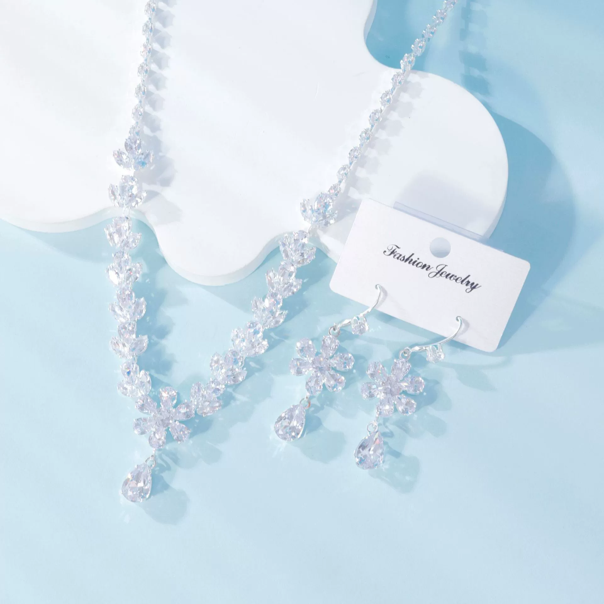 Zirconium, pendant, necklace, fashionable earrings, universal jewelry, European style, flowered